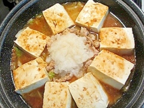 温まる!タジン鍋の豆腐の味噌煮